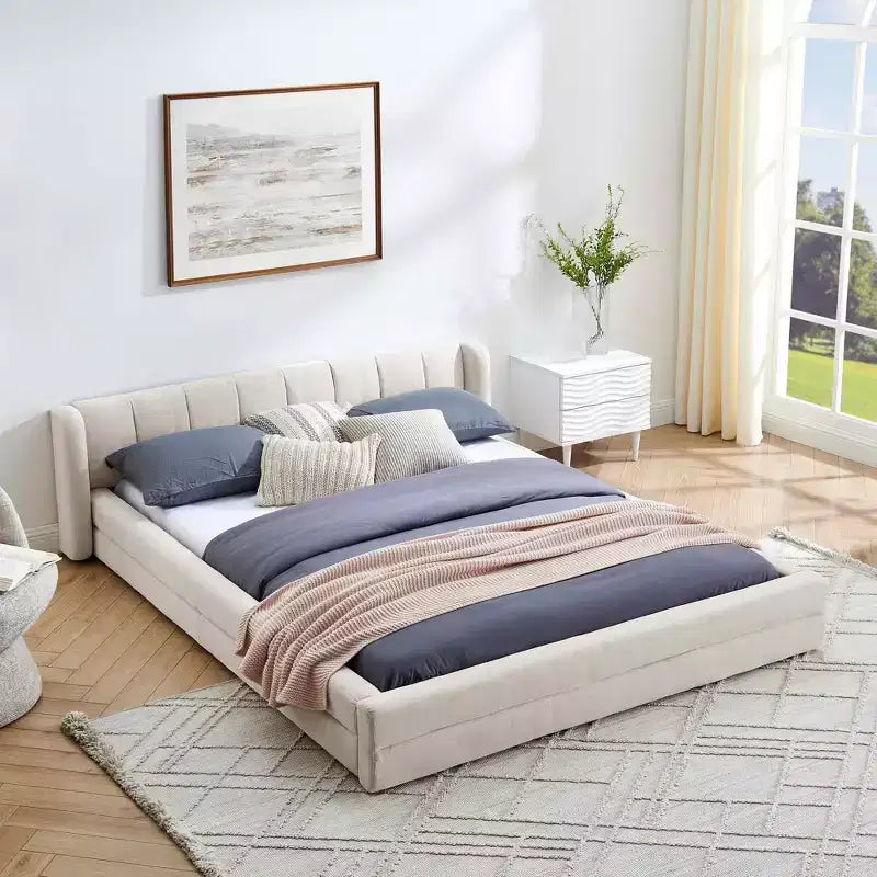 Cadre de lit rembourré avec tête de lit en tissu épais et structure solide pour chambre à coucher beige