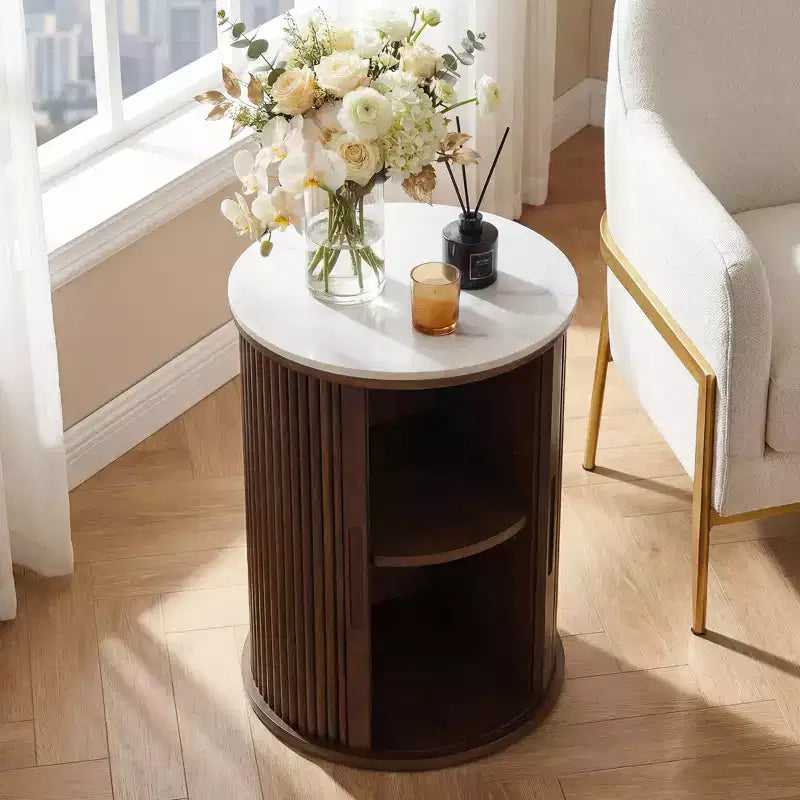 Table d'appoint circulaire en marbre artificiel avec espace de rangement, table de chevet médiévale moderne, adaptée aux chambres et aux salons