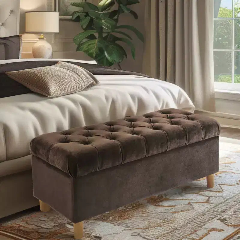 Banc de rangement capitonné avec pieds coniques en bois