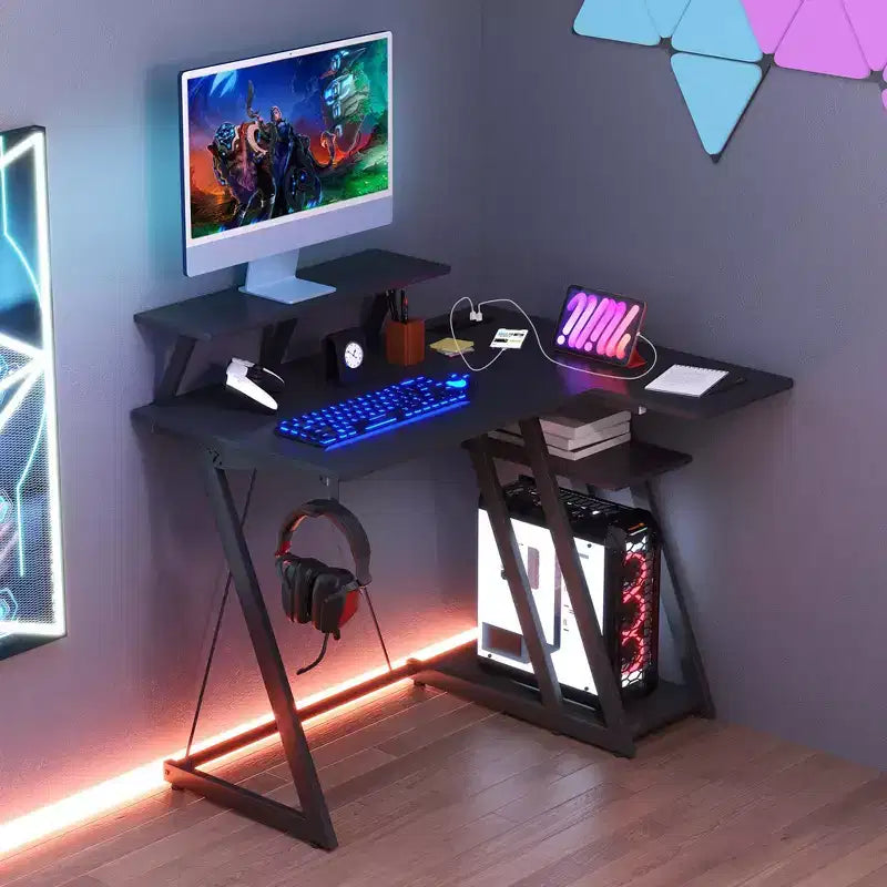 Bureau de jeu en L avec prises et ports USB Étagère pour moniteur Crochet pour casque Noir/Blanc/Rose